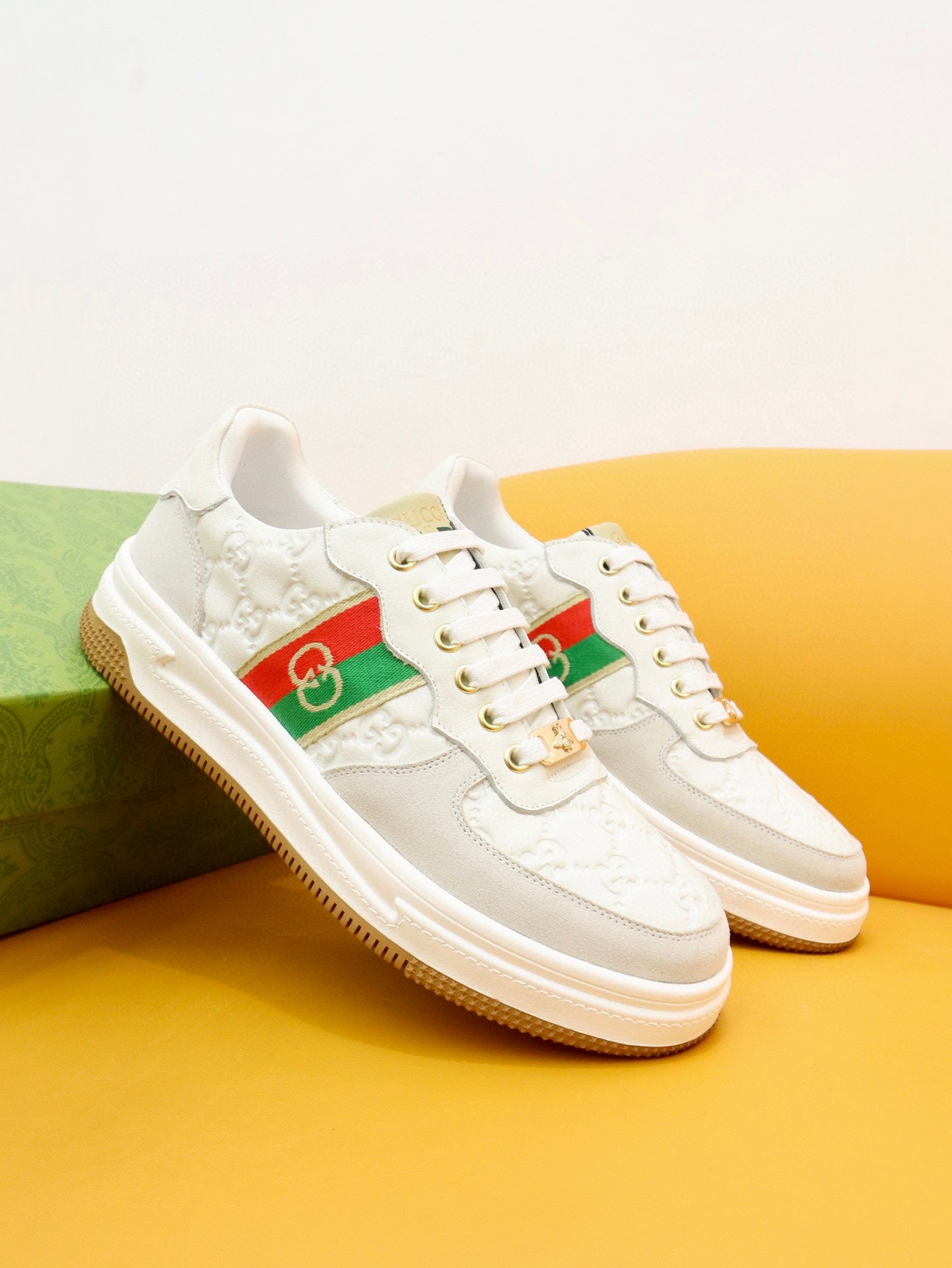 "GUCCI" Gucci [high version ~ "youth casual] trendy style four. Men's 2024 counters are on sale simultaneously